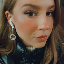 Lily Thacker's Instagram, Twitter & Facebook