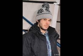 La jeune femme travaille dans une agence de conseil en stratégie numérique et ne souhaite pas être. En 2009 Le Rappeur Orelsan Avait Ete Deprogramme Des Francos Purebreak