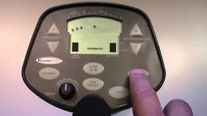 The bounty hunter metal detector is a metal detecting gadget which can be used by anyone, ranging from kids and however, this metal detector comes with a very sensitive meter which acts as a guide towards any metal detected. Bounty Hunter Discovery 3300 Introduction And How To Video Manual Youtube