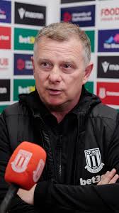 Limited availability 🚨 Only single seats remain as a bumper bet365 crowd  expected for Good Friday football.