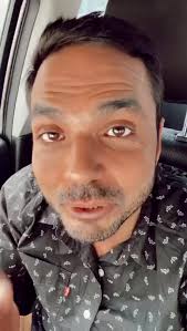 Vuelve a pedido del...