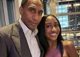 FANS SAY MIKE EPPS AND WIFE KYRA EPPS HAD THE SAME BABY TWICE