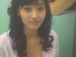 매니저와 함께 참여하는 프로그램 전참시 방송에서 한채영씨 매니저가 또 사진 찍으실 때 어플 쓰셨어요?라는 질문을 í•œì±„ì˜ ì‹¤ë¬¼ ì§±ê³µìœ  ì—°ì˜ˆì¸