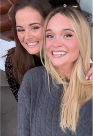 Making TikToks in 2025: Fashion Trends and Fun