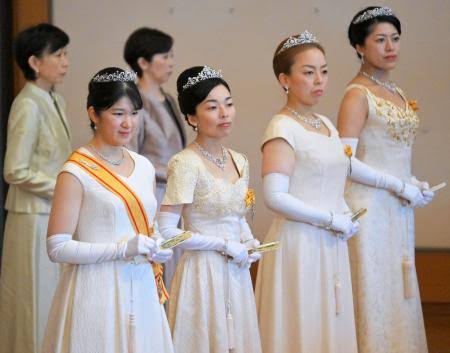 女性皇族の生き方を左右する制度改革の行方 「当然気にかけているだろう」と宮内庁幹部 | 共同通信 プレミアム | 沖縄タイムス＋プラス