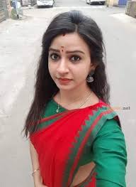 Divya Ganesh Actress Wiki Biography Age Family Images Movies Serials It premiered on 16th march 2020. divya ganesh actress wiki biography