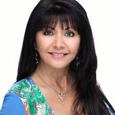 Candace Mcintosh's Instagram, Twitter & Facebook