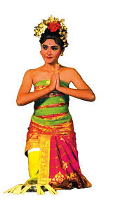 Dalam pertunjukan umumnya, tarian ini semuanya lebih sederhana, namun unsur religi sangat kental pada tarian ini. Pendet A Beautiful Welcoming Dance Now Bali