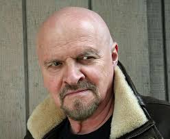 Total Defense: A Comparison of Grappling and Striking Defenses Against  Common Street Attacks: Christensen, Loren W., Mireles, Mark: 9781934903223:  Amazon.com: Books