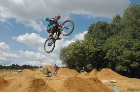 Perche. Du vélo acrobatique à Mortagne-au-Perche | Le Perche