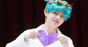 V's ideal type bts (방탄소년단) consists of 7 biodata lengkap bts, agama, keluarga, tanggal lahir, nama asli, dan masih banyak info lainnya. 10 Fakta V Bts Yang Bakal Bikin Army Makin Ngefans Tokopedia Blog