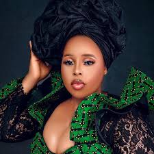 Good morning from the latest couple 🥰🥰🥰🥰. BrideElizabeth Nkeiruka  Gabriel. Mua Ezem Kosisochukwu Favour. Photographer streetically. Gele  @gelebybecky. Accessories @ houseofdidy. #igbowedding #traditionalwedding  #IgboAmaka #igbankwunigeria #igbankwuigbo