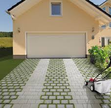 Mit Multitec Oko Gibt Es Nun Auch Eine Begrunbare Variante Im Multitec System Durch Die 30 Mm Breite R Einfahrt Gestalten Hofeinfahrt Auffahrt Landschaftsbau