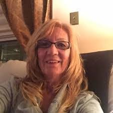 Michelle Hepp's Instagram, Twitter & Facebook