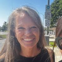 Tammy Barton's Instagram, Twitter & Facebook