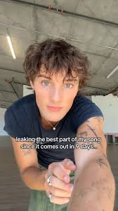 ‘she got a thing about her’ is dropping this Friday…