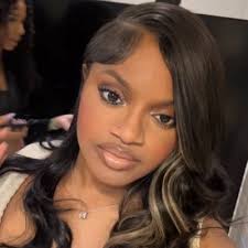 Vivian A (@vhivhiyhan)