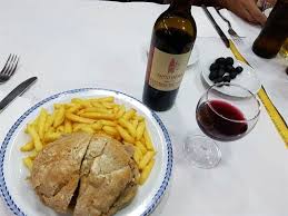 La bifana y el prego. 10 Cosas Que Ver En Lisboa Y Que No Pueden Faltar