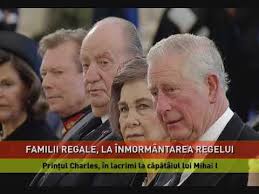 În aceste zile, până sâmbătă în ziua înmormântării, la funeraliile regelui mihai or fi reprezentate familiile regale din marea britanie, suedia, spania, belgia, iordania, luxemburg, liechtenstein, bahrein, bulgaria, grecia, serbia, albania, franța, prusia, italia și portugalia. Capete Incoronate È™i InalÈ›i Demnitari La Funeraliile Regelui Mihai I Youtube