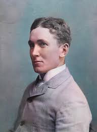 This #WomensHistoryMonth, step into Riverside's citrus-scented past with  Catharine Bettner, the dynamic citrus entrepreneur behind the iconic  Heritage House! In 1891, she had the majestic Victorian Queen Anne style  home built after