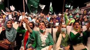 Aug 15, 2020 · 15 to 20 lines short essay on independence day for class 4, 5 students. Why Pakistan Celebrates Independence Day On August 14 A Day Before India Does World News