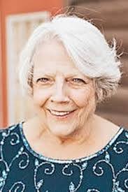 Amanda Dabbs's Instagram, Twitter & Facebook