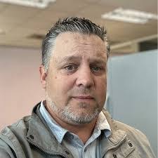 Carlos Tripp's Instagram, Twitter & Facebook