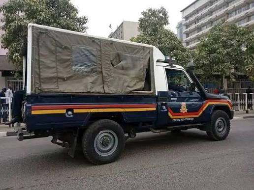 Kenyan police car's multiple roles