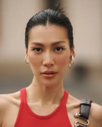 莫莉- 謝謝YSL Beaute Taiwan❤️❤️❤️❤️ 看到就覺得戀愛😍😍😍😍