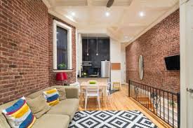 La Casa De Mis Primos Arisa New York Featuring Free Wifi And Air Conditioning La Casa De Mis Primos Arisa Is Located In New New York Hotels Hotel Dining Area