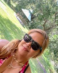 Elizabeth De Guzman Metteer