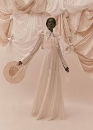 Novo Post No Bienenkiste Photoshoot Backdrops Fashion Photoshoot Editorial Fashion
