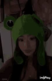 Whether it is an anime character or your favourite cute animal, the trend 'cute pfp' gives users a chance to express themselves in a new way, especially for those with less confidence. Cute Frog Gifs Tenor