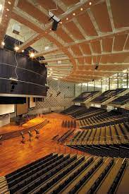 Tamamen malezya'nın çokuluslu petrol ve gaz şirketi olan petroliam nasional berhad (petronas ) 'a aittir. Universiti Teknologi Petronas Wikiwand