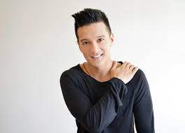 Amen by vincent bueno will represent austria at the eurovision song contest 2021, held in verse 1 amen, i guess you said that it's time for us to put our love to rest dressed in black, you left my. Austria Amen Presented To The Press Before Reveal Tomorrow Eurovoix