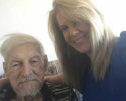 Cindy Stull's Instagram, Twitter & Facebook