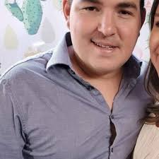 Albert Algaze's Instagram, Twitter & Facebook