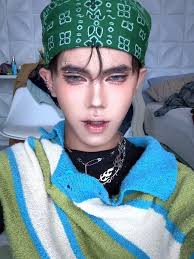 King Lagi Sedih, Hiburan untuk Dayang-Dayangku