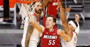 Search, discover and share your favorite duncan robinson gifs. Le Prix Fou De Duncan Robinson Et Le Challenge Qui Attend Le Heat Pour Le Conserver