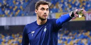 Bushchan играет с 2016 в динамо киев (динамо). Bushan Dinamo Ne Hvatilo Opyta Fanday