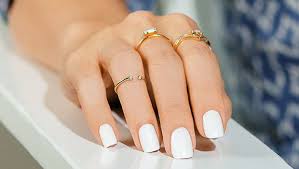 وداعا للحيرة ١٧ لون مناكير يتوافق مع كل ألوان ملابسك