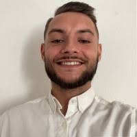 70+ profils pour “Piatek”