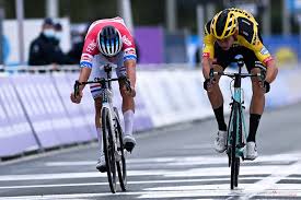 In de losse cross van gullegem was hij de betere van michael vanthourenhout en corné van kessel. Mathieu Van Der Poel Wins Tour Of Flanders After Duel With Rival Wout Van Aert Swiss Cycles