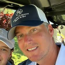 Doug Stauffer's Instagram, Twitter & Facebook