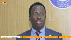 Wasiirka warfaafinta,dhaqanka iyo dalxiiska Dowlada Federalka Somaliya  mudane Maxamed Cabdi Xayir {Maareeye} ayaa uga mahad celiyay golaha aqalka  sare meel marinta sharciga saxaafadda Qaranka.