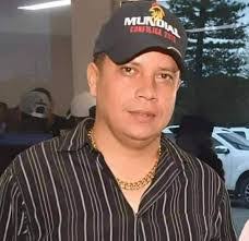 Elvin Paz's Instagram, Twitter & Facebook