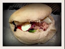 Pan Bagnat Facon Choupinette Par Choupy On Mange Quoi Une Recette De Fan A Retrouver Dans La Categorie Tartes Et Tourtes Salees Pizzas Sur Www Espace Recettes Fr De Thermomix Sup Sup