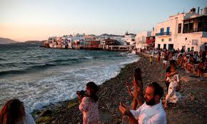 Mykonos's mayor konstantinos koukas said imposing measures at the heart of the tourism season mykonos cannot be the only island where music won't be heard. Covid 19 Clampdown In Greek Holiday Hotspots Mykonos And Halkidiki Daily Mail Online