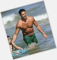 Lo que no me animé a los 20 lo voy a hacer a los. Luciano Castro Official Site For Man Crush Monday Mcm Woman Crush Wednesday Wcw