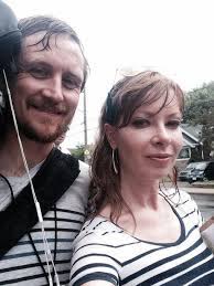 Cynthia mulligan, reporter, citynews, has been part of the citytv news team for over 20 years. Cynthia Mulligan On Twitter Oh Sure Now It Stops Raining This Is One Soaked Reporter With Cameraman Stephendagg Http T Co B6y6nq2dzp